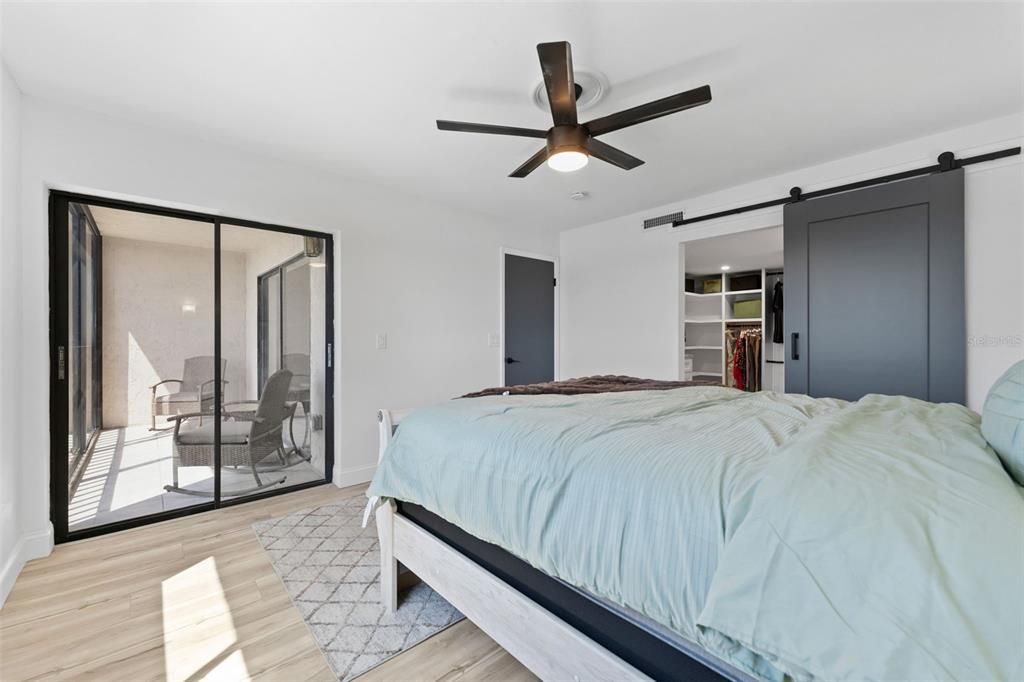 For Rent: $2,200 (2 beds, 2 baths, 1025 Square Feet)