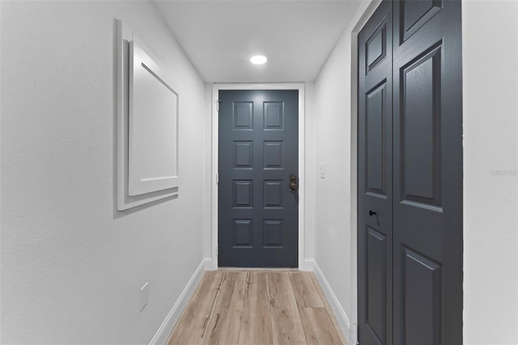 For Rent: $2,200 (2 beds, 2 baths, 1025 Square Feet)