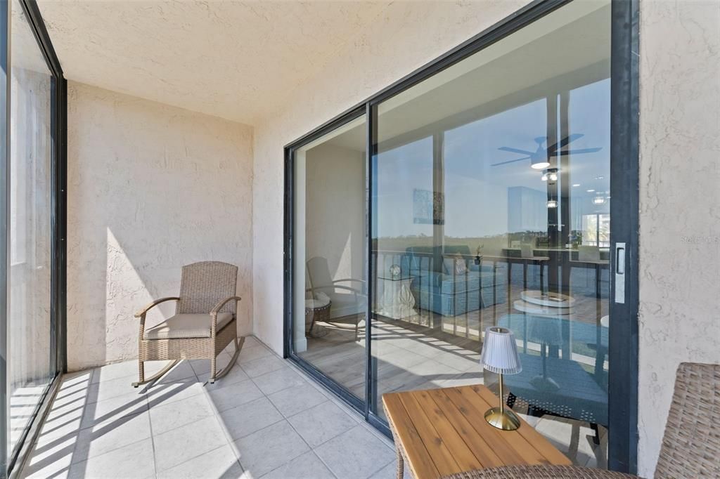 For Rent: $2,200 (2 beds, 2 baths, 1025 Square Feet)