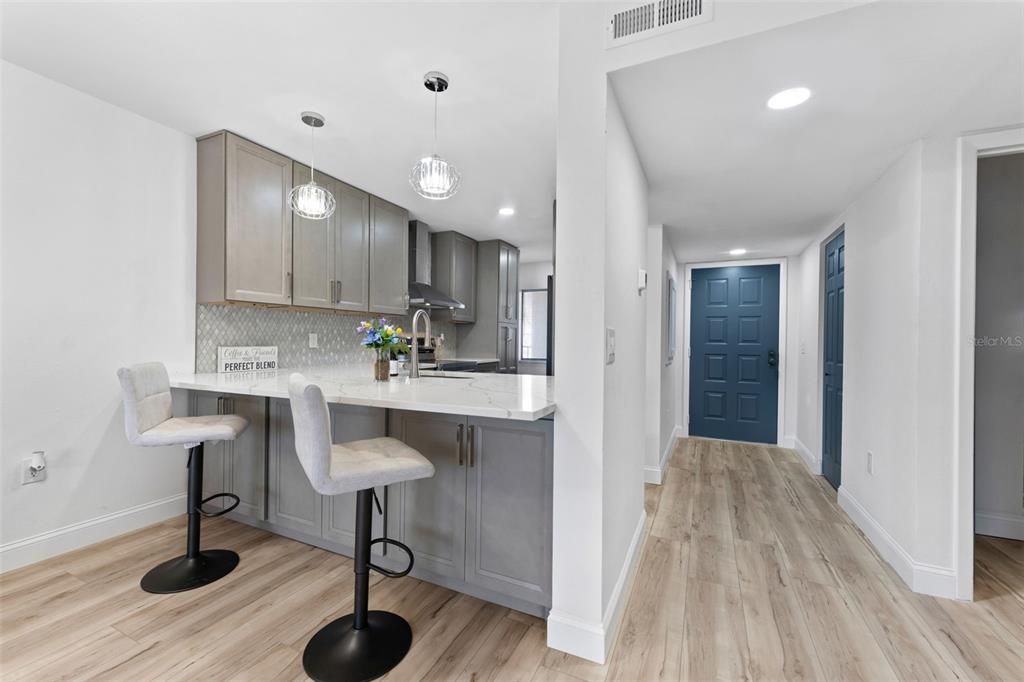 For Rent: $2,200 (2 beds, 2 baths, 1025 Square Feet)