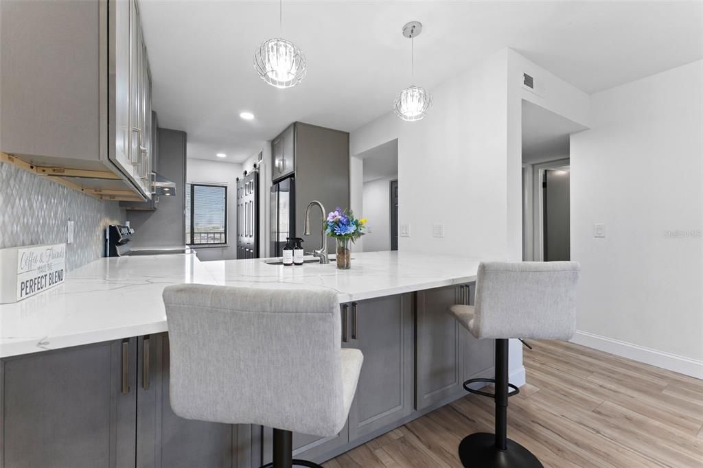 For Rent: $2,200 (2 beds, 2 baths, 1025 Square Feet)