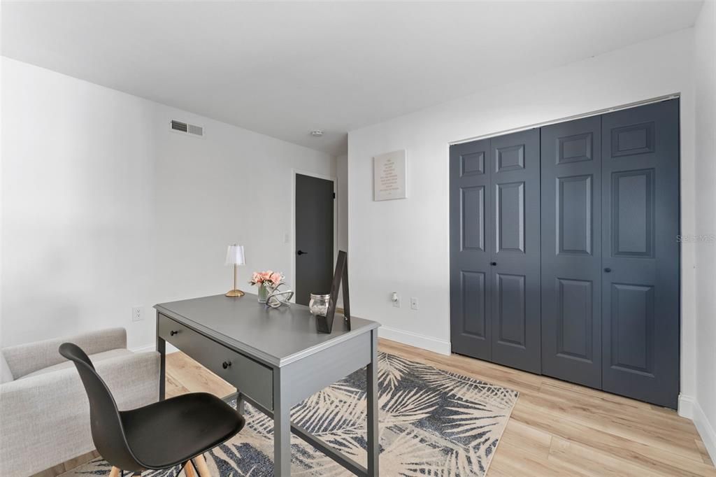 For Rent: $2,200 (2 beds, 2 baths, 1025 Square Feet)