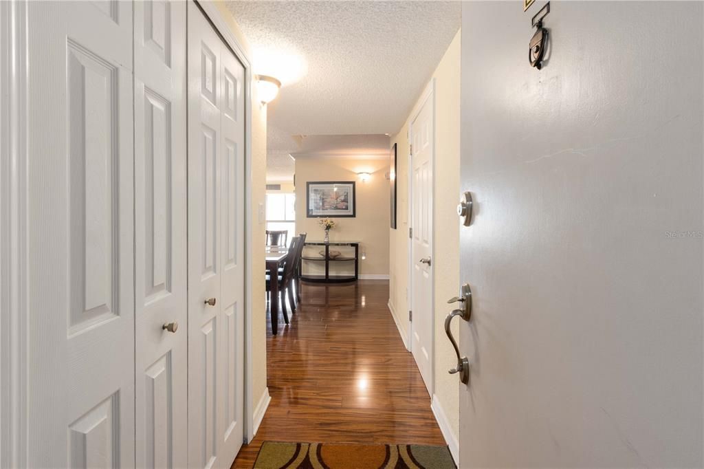 В аренду: $3,800 (2 спален, 2 ванн, 1310 Квадратных фут)