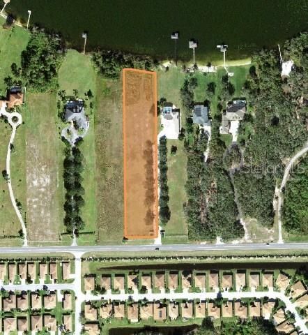 待售: $525,000 (2.36 acres)