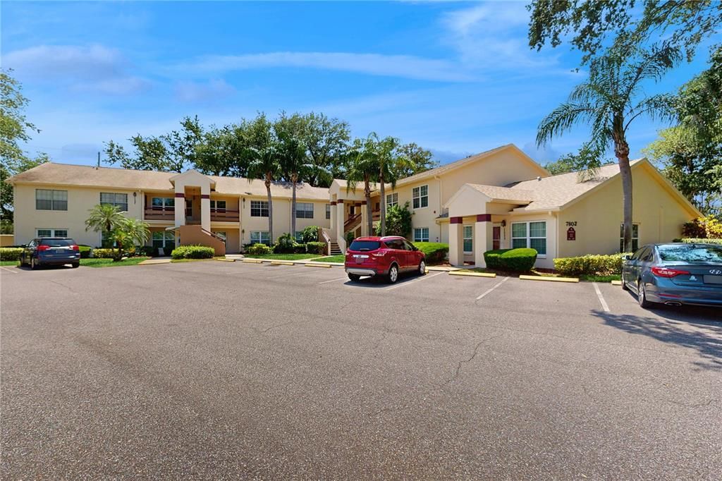 Под контрактом: $120,000 (2 спален, 1 ванн, 925 Квадратных фут)