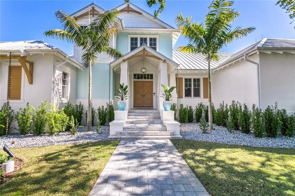 Recently Sold: $9,200,000 (5 beds, 5 baths, 5867 Square Feet)