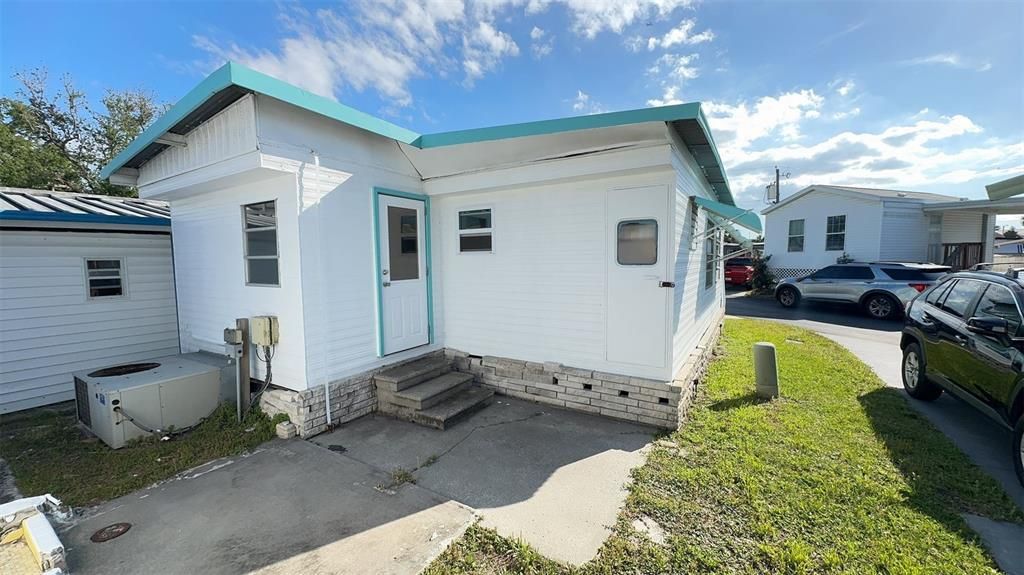 На продажу: $60,000 (1 спален, 1 ванн, 658 Квадратных фут)