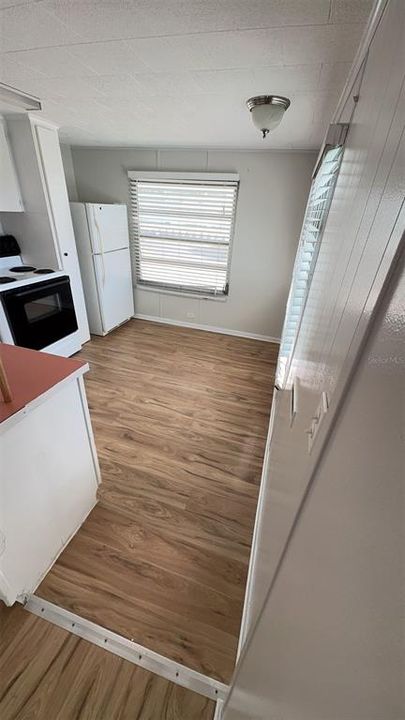 На продажу: $60,000 (1 спален, 1 ванн, 658 Квадратных фут)