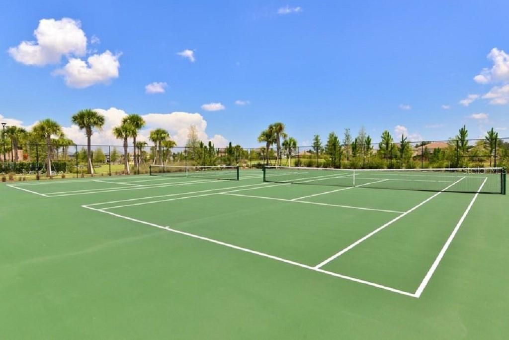 Activo con contrato: $213,000 (3 camas, 2 baños, 1268 Pies cuadrados)
