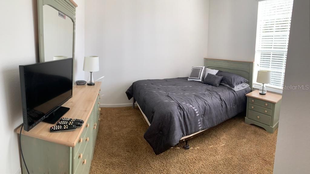 Activo con contrato: $213,000 (3 camas, 2 baños, 1268 Pies cuadrados)