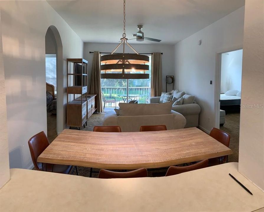 Activo con contrato: $213,000 (3 camas, 2 baños, 1268 Pies cuadrados)