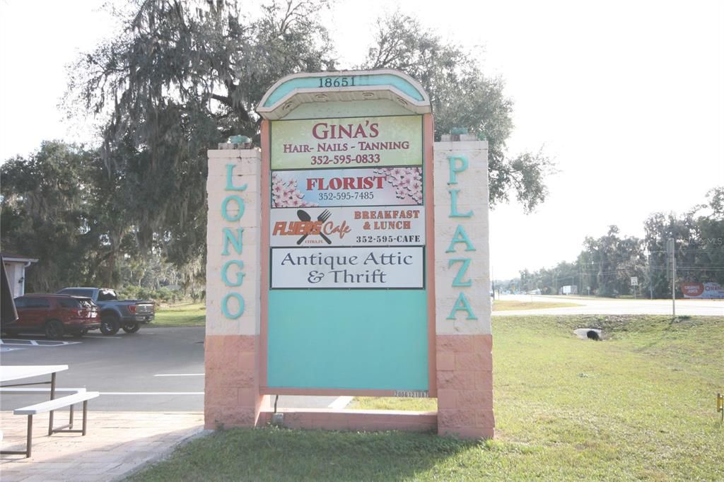 En Venta: $1,750,000 (18.06 acres)