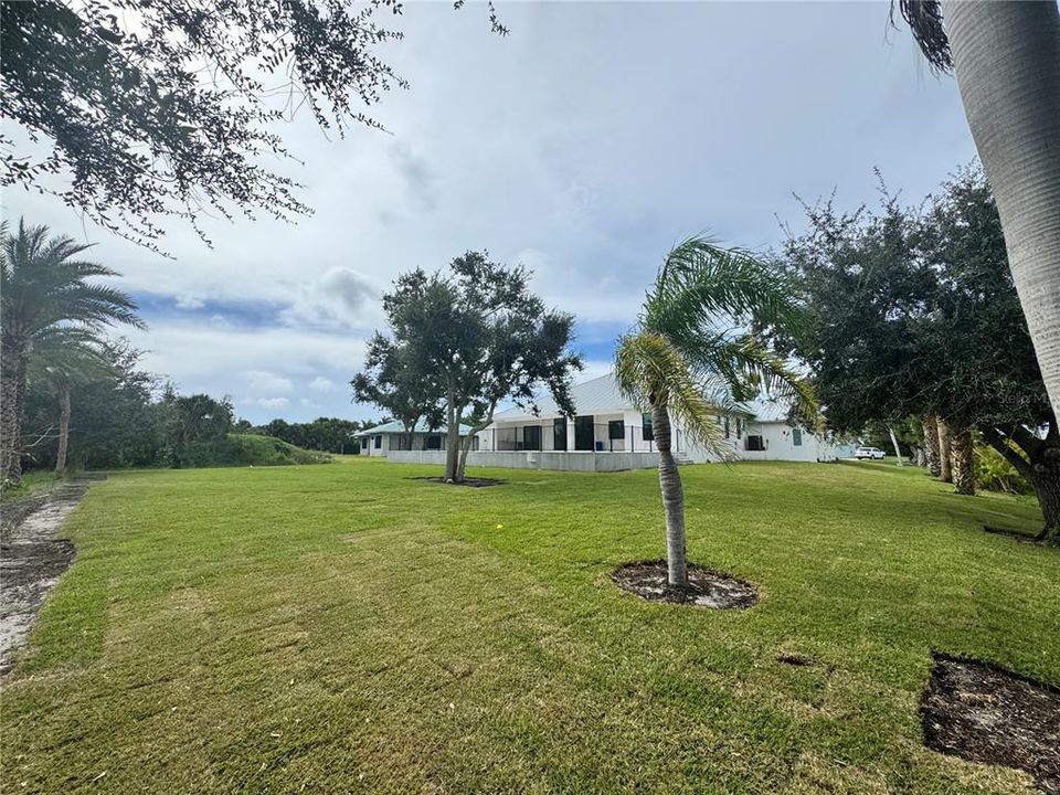 Под контрактом: $1,460,000 (3 спален, 3 ванн, 2577 Квадратных фут)