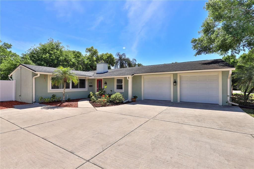 Recently Sold: $539,900 (3 beds, 2 baths, 1656 Square Feet)