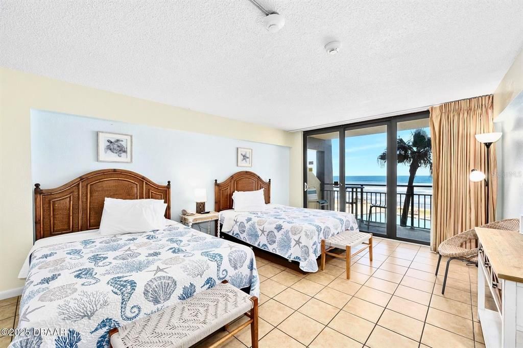 For Sale: $174,900 (1 beds, 1 baths, 510 Square Feet)