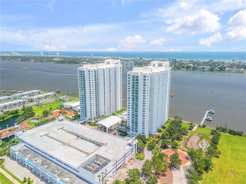 For Sale: $594,000 (3 beds, 3 baths, 2239 Square Feet)