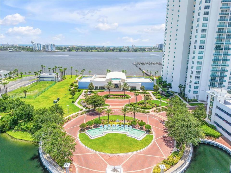 For Sale: $594,000 (3 beds, 3 baths, 2239 Square Feet)