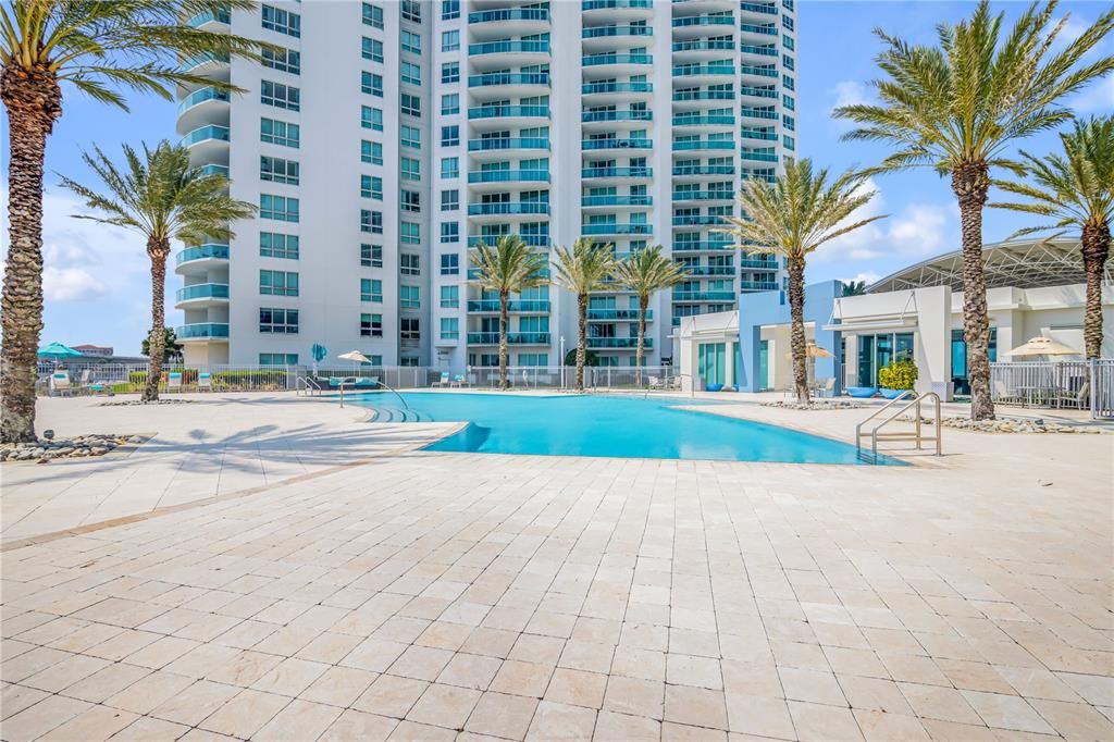 For Sale: $594,000 (3 beds, 3 baths, 2239 Square Feet)