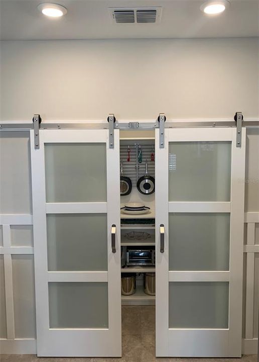 待售: $345,900 (4 贝兹, 2 浴室, 2209 平方英尺)