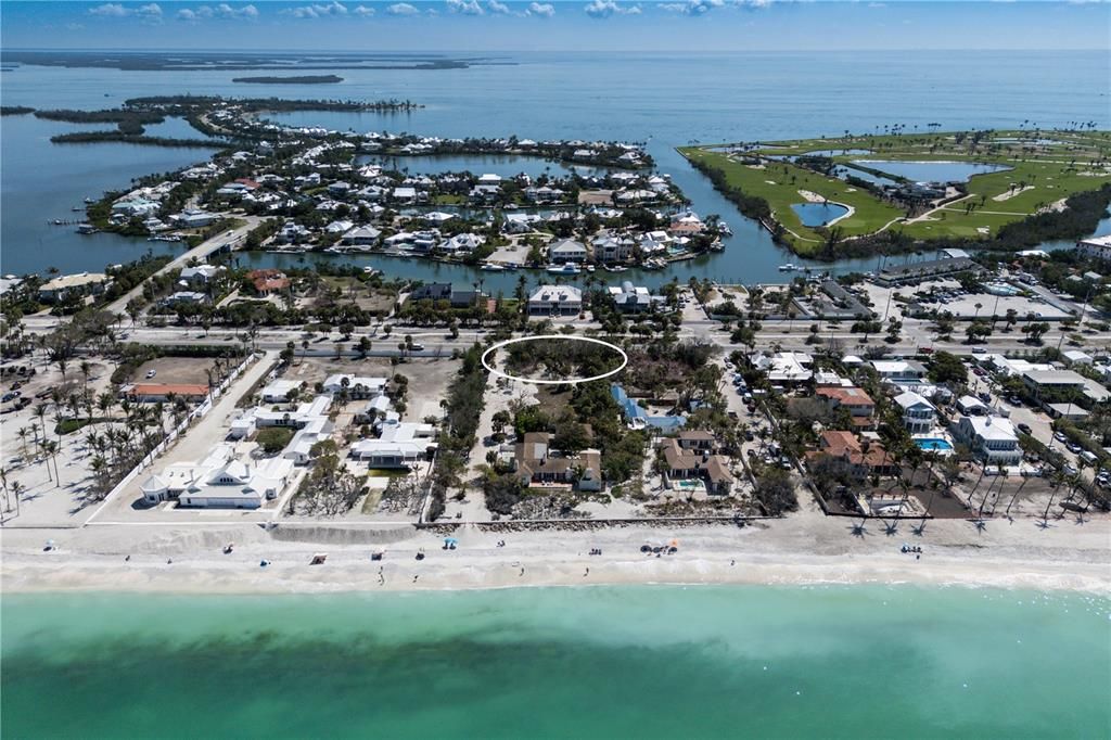 En Venta: $3,875,000 (0.29 acres)