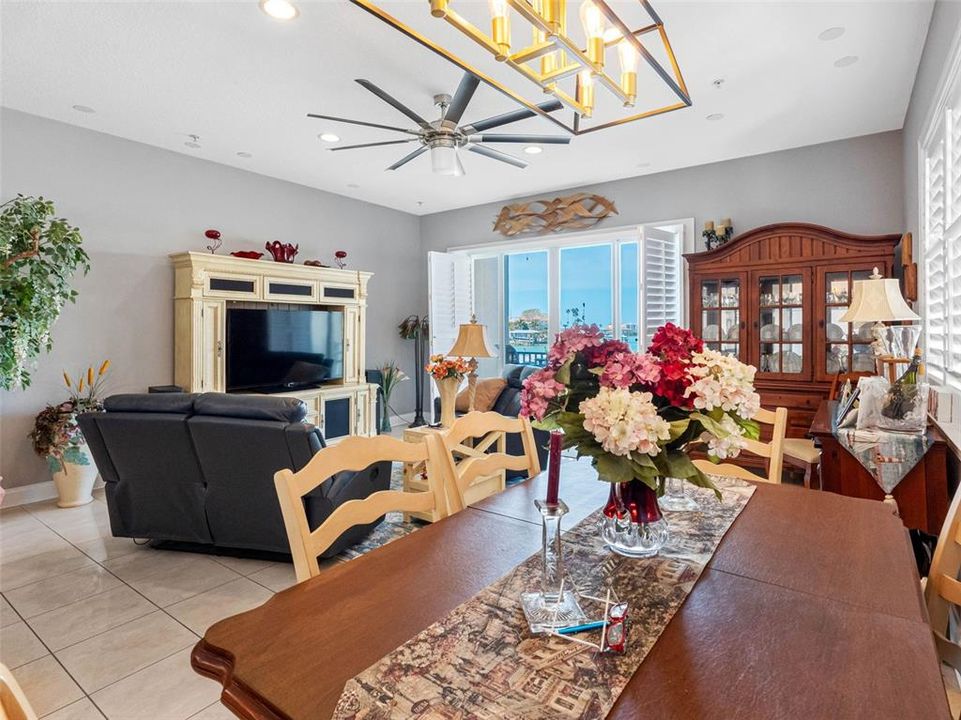 For Sale: $1,247,000 (3 beds, 3 baths, 2041 Square Feet)