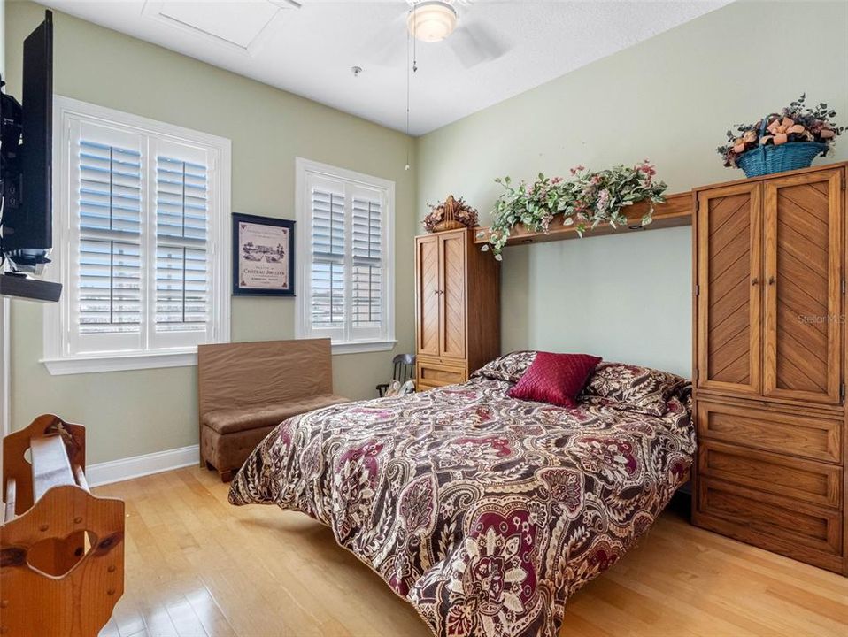 For Sale: $1,247,000 (3 beds, 3 baths, 2041 Square Feet)