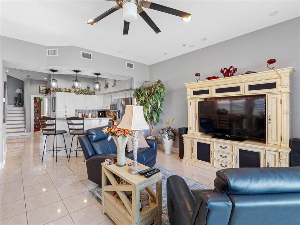 For Sale: $1,247,000 (3 beds, 3 baths, 2041 Square Feet)