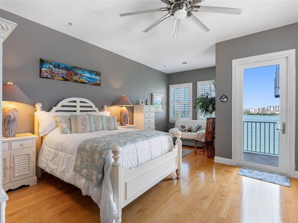 For Sale: $1,247,000 (3 beds, 3 baths, 2041 Square Feet)