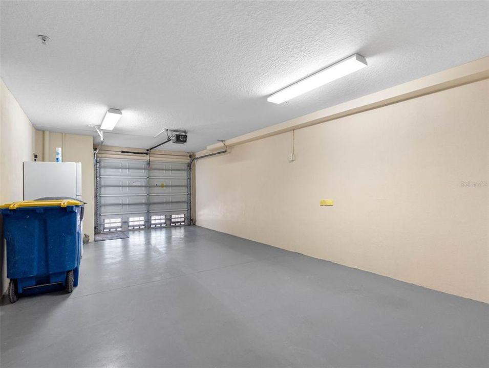 For Sale: $1,247,000 (3 beds, 3 baths, 2041 Square Feet)