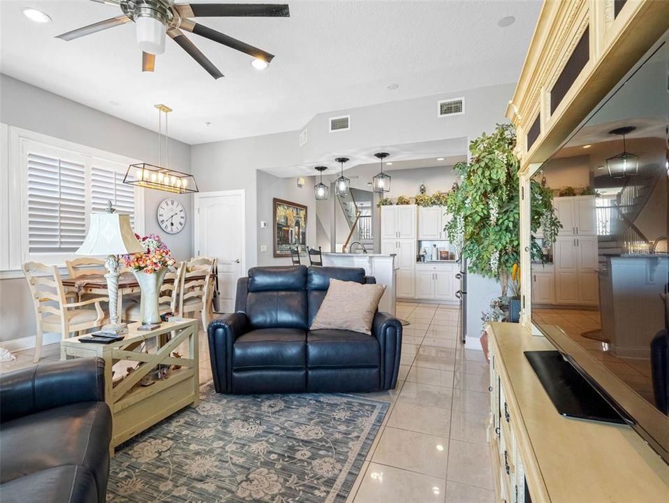 For Sale: $1,247,000 (3 beds, 3 baths, 2041 Square Feet)