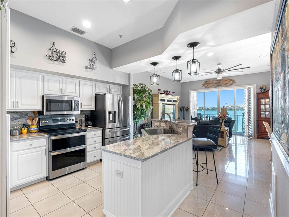 For Sale: $1,247,000 (3 beds, 3 baths, 2041 Square Feet)