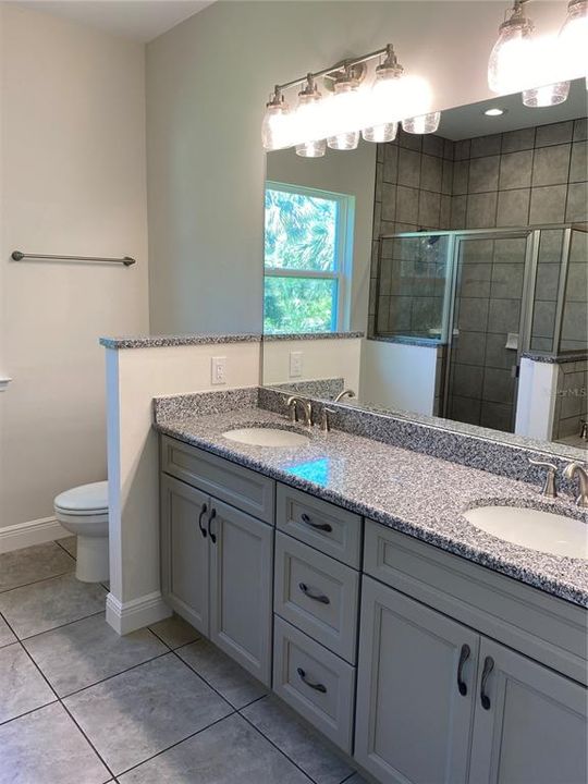 For Sale: $359,900 (3 beds, 2 baths, 1660 Square Feet)