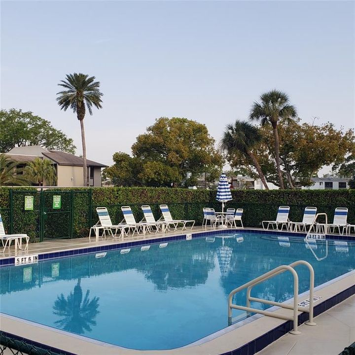 На продажу: $225,000 (2 спален, 2 ванн, 1094 Квадратных фут)