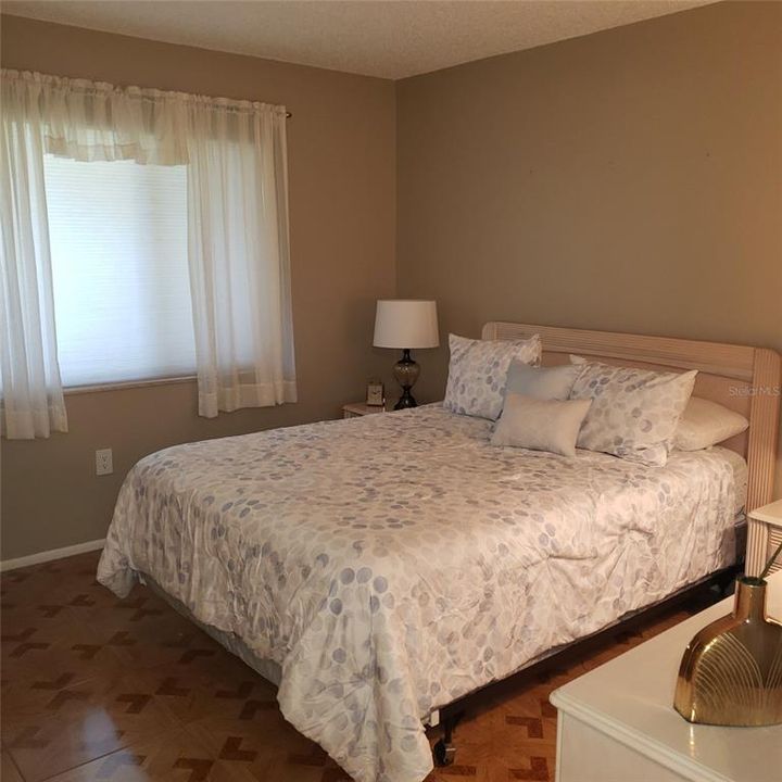 На продажу: $225,000 (2 спален, 2 ванн, 1094 Квадратных фут)