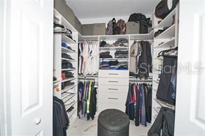 待售: $390,000 (4 贝兹, 3 浴室, 2453 平方英尺)