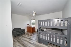 待售: $390,000 (4 贝兹, 3 浴室, 2453 平方英尺)