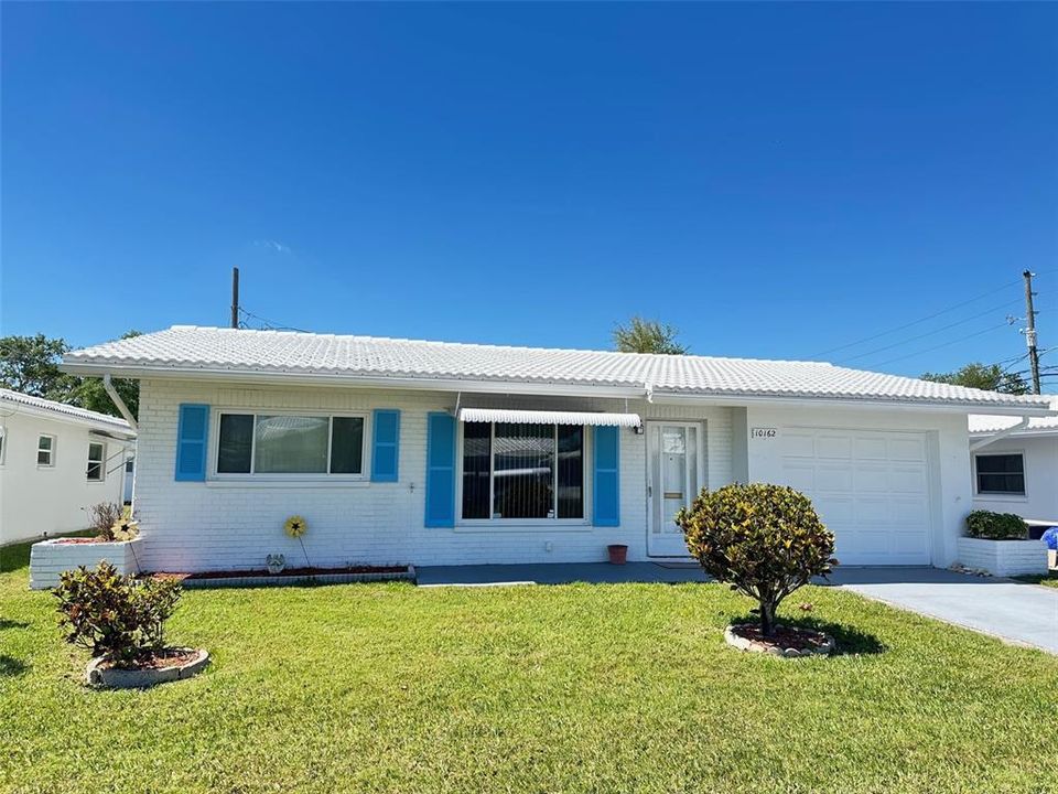 Recently Sold: $205,000 (2 beds, 2 baths, 1103 Square Feet)