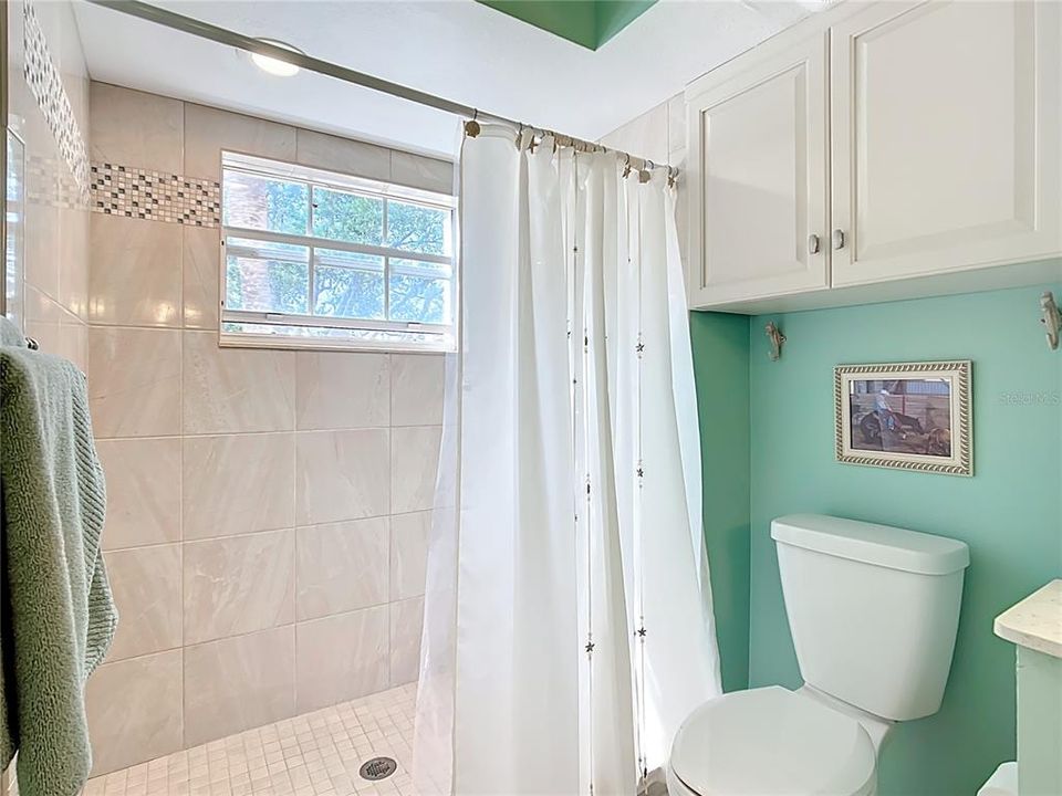 For Sale: $285,000 (3 beds, 2 baths, 1330 Square Feet)