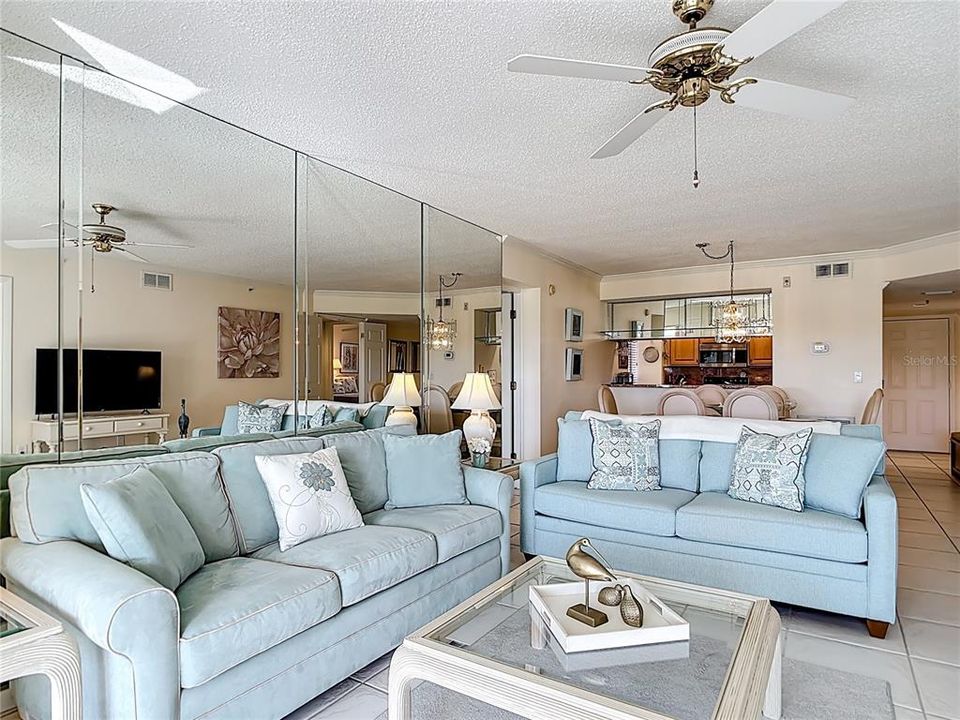 For Sale: $285,000 (3 beds, 2 baths, 1330 Square Feet)