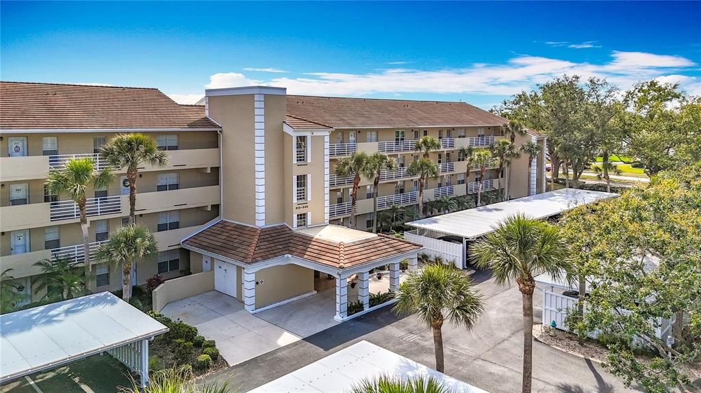 For Sale: $285,000 (3 beds, 2 baths, 1330 Square Feet)