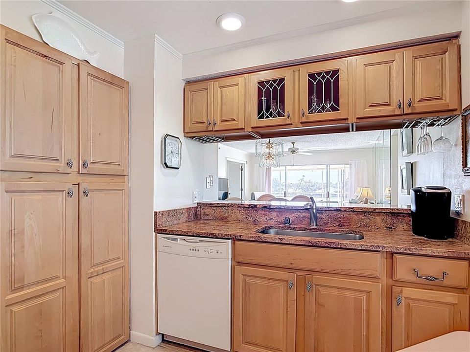 For Sale: $285,000 (3 beds, 2 baths, 1330 Square Feet)