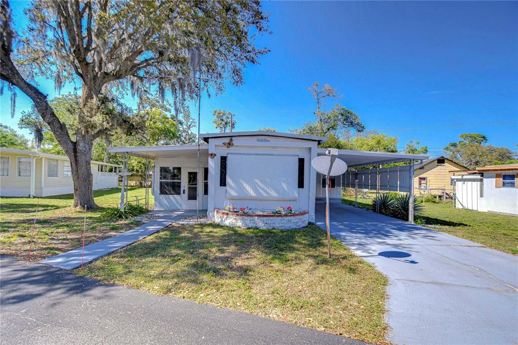 Active With Contract: $69,900 (2 beds, 2 baths, 768 Square Feet)