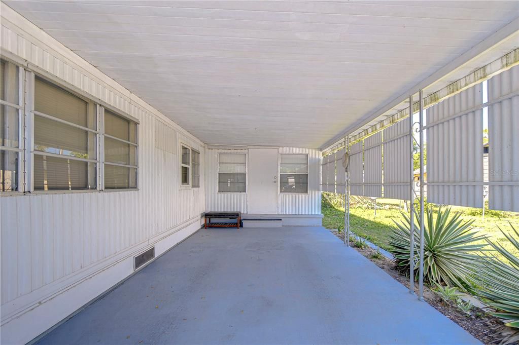 Active With Contract: $69,900 (2 beds, 2 baths, 768 Square Feet)