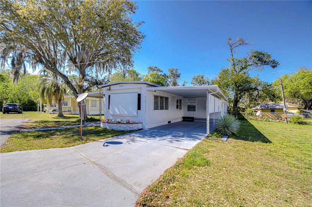 Active With Contract: $69,900 (2 beds, 2 baths, 768 Square Feet)