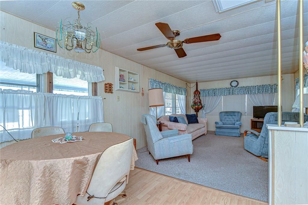 Active With Contract: $69,900 (2 beds, 2 baths, 768 Square Feet)