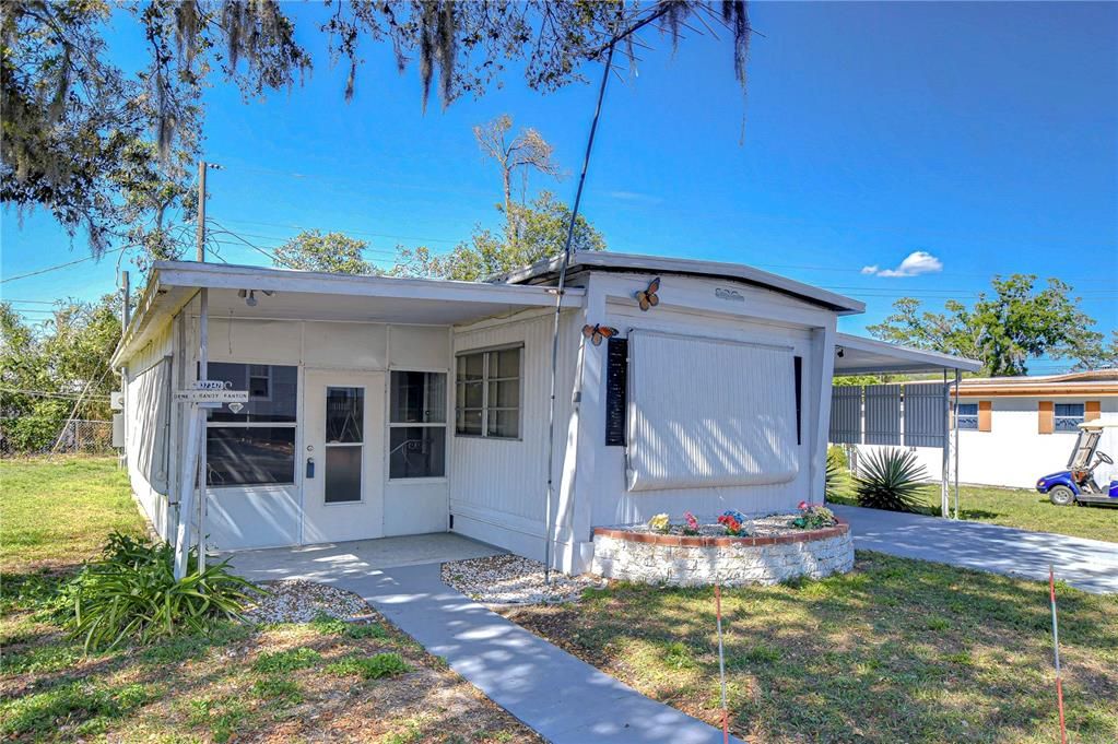 Active With Contract: $69,900 (2 beds, 2 baths, 768 Square Feet)
