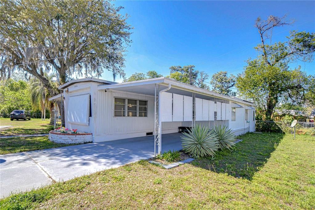 Active With Contract: $69,900 (2 beds, 2 baths, 768 Square Feet)