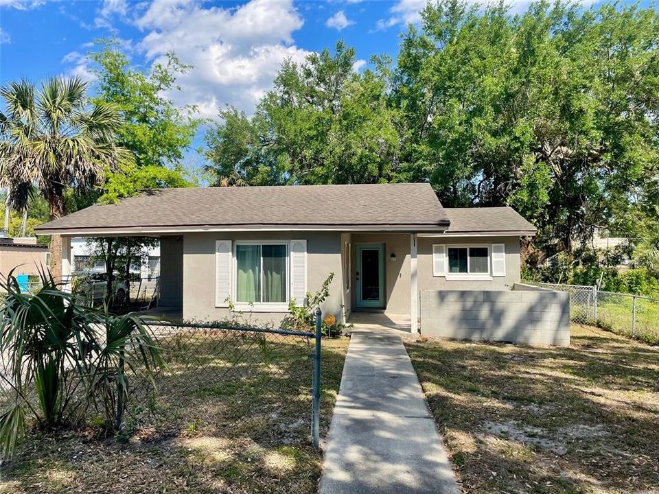 Recently Rented: $1,750 (3 beds, 2 baths, 1264 Square Feet)