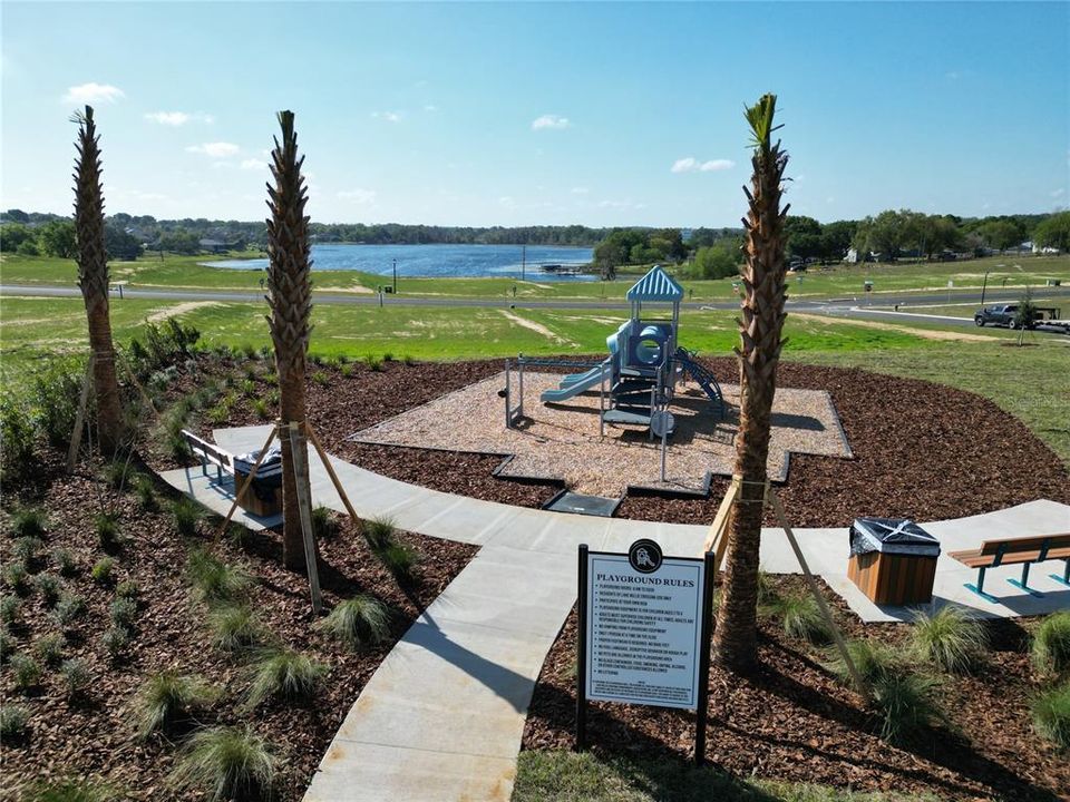 Activo con contrato: $578,715 (4 camas, 2 baños, 2160 Pies cuadrados)