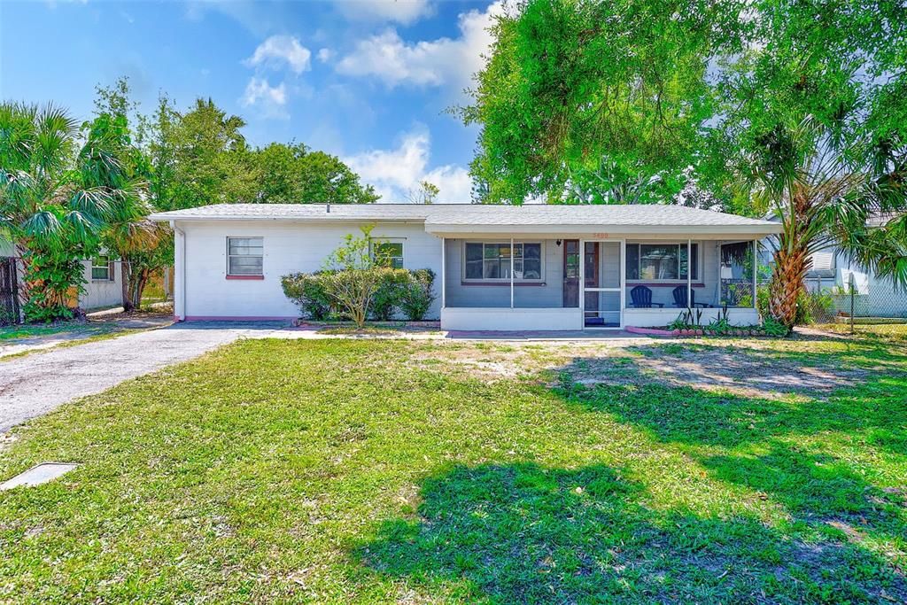 Недавно продано: $289,900 (2 спален, 2 ванн, 1125 Квадратных фут)